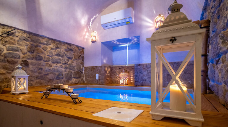 Cuturissi_ragusa_ibla_spa_piscina_dettagli_candele