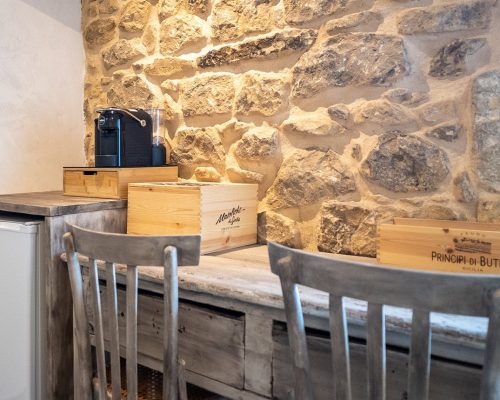 Cuturissi_ragusa_ibla_camera_matrimoniale_angolo_bar