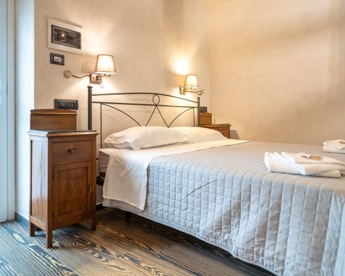 Cuturissi_ragusa_ibla_camera_matrimoniale_doppia